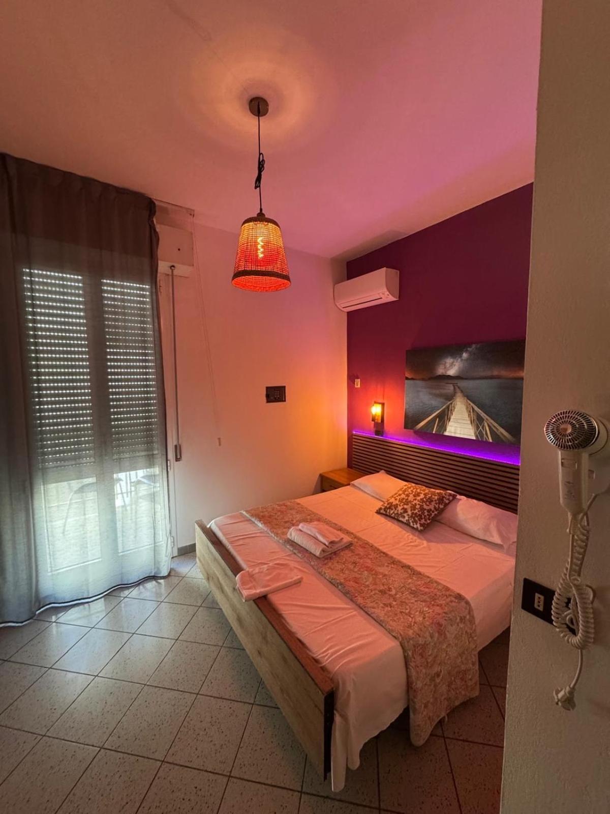 Hotel New Liston Rimini Exteriör bild